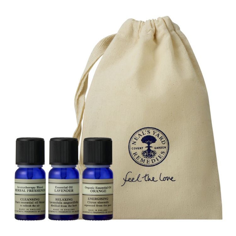 エッセンシャルオイル（アロマ）