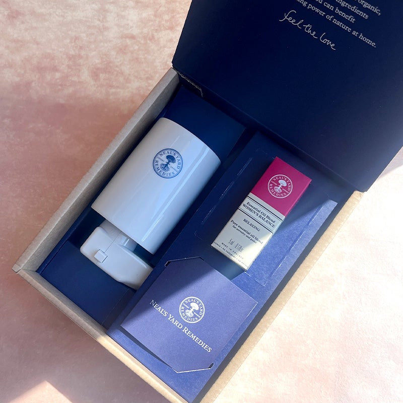 アロマソケットギフト（ウーマンズバランス／ギフト箱入り）